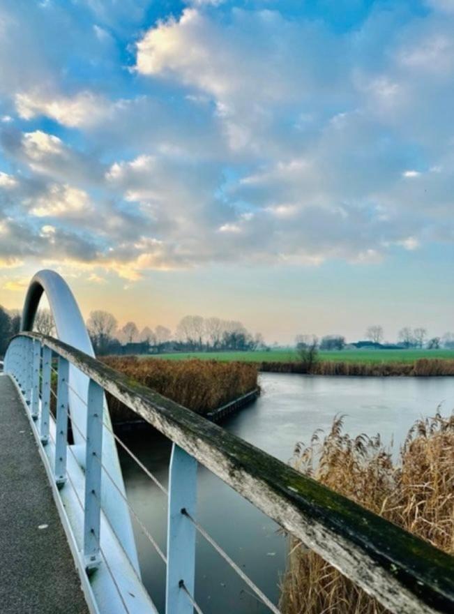 B&B De Terpen Dokkum Exterior photo